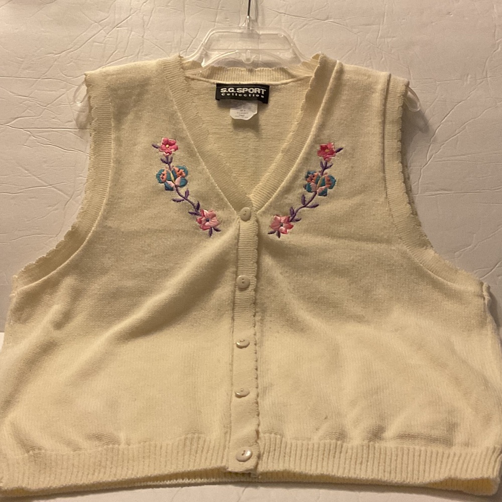 Vintage Cream Embroidered Women's Sweater Vest